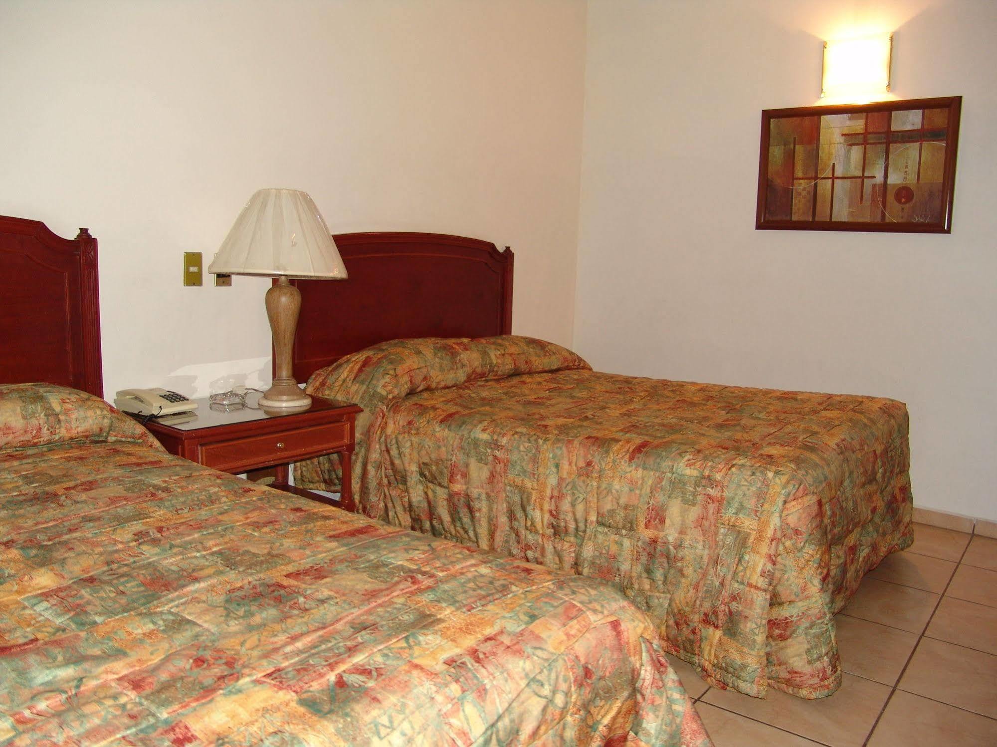 Hotel Posada Arcos Сан-Хуан-де-лос-Лагос Экстерьер фото